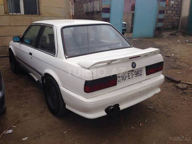 BMW 318 1984, 250,000 km - 1.8 л - Bakı