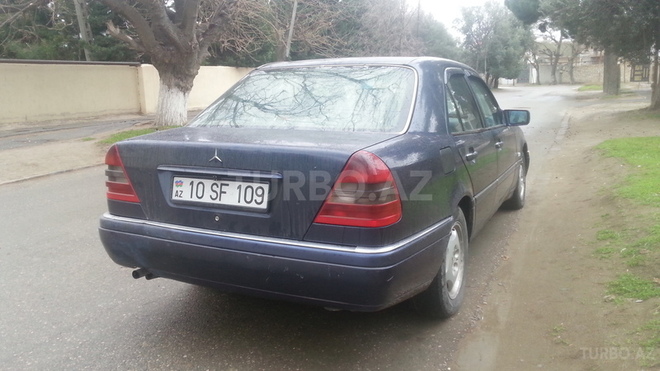 Mercedes C 220 1995, 280,000 km - 2.2 l - Sumqayıt