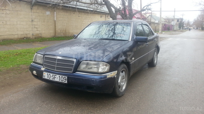 Mercedes C 220 1995, 280,000 km - 2.2 l - Sumqayıt