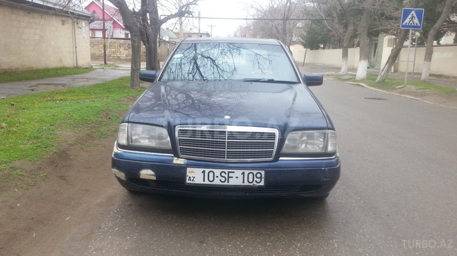 Mercedes C 220 1995, 280,000 km - 2.2 l - Sumqayıt