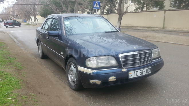 Mercedes C 220 1995, 280,000 km - 2.2 l - Sumqayıt