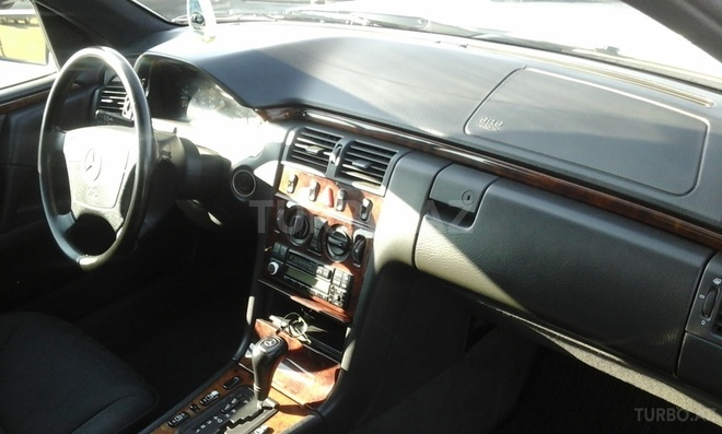 Mercedes  1998, 250,000 km - 2.3 l - Bakı