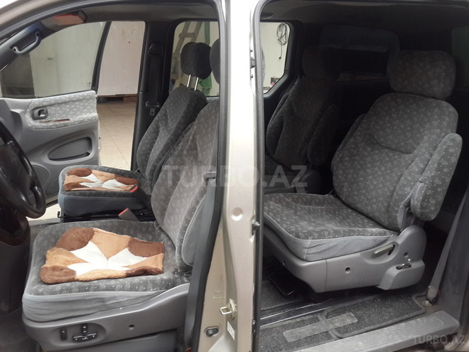 Kia Carnival 2001, 180,000 km - 2.5 l - Bakı