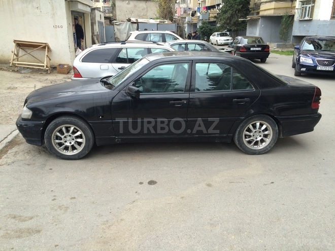 Mercedes C 230 1998, 410,000 km - 2.3 l - Bakı