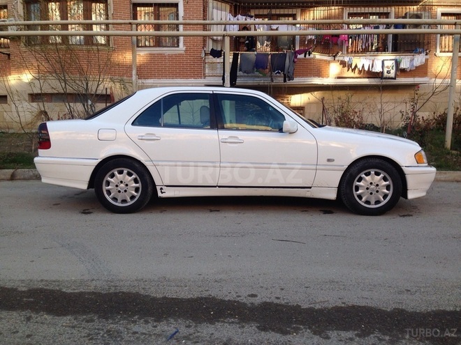 Mercedes C 200 1998, 360,000 km - 2.0 l - Bakı