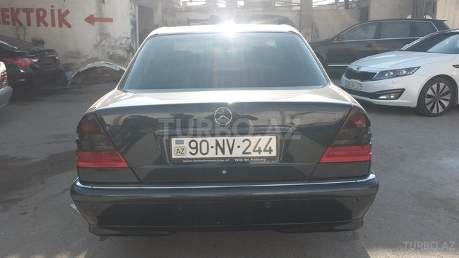 Mercedes C 180 1999, 380,000 km - 1.8 л - Bakı