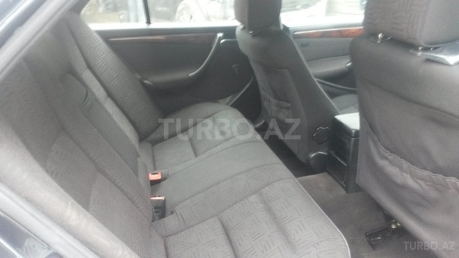 Mercedes C 180 1999, 380,000 km - 1.8 л - Bakı
