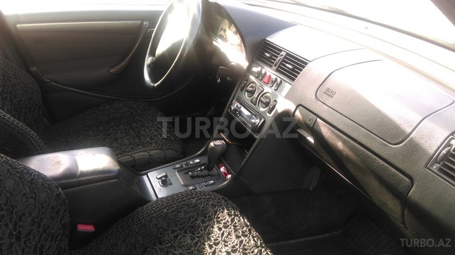 Mercedes C 200 1999, 310,000 km - 2.0 л - Bakı