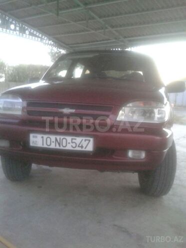 Chevrolet Niva 2004, 230,000 km - 1.7 л - Saatlı