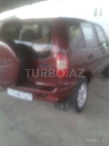 Chevrolet Niva 2004, 230,000 km - 1.7 л - Saatlı
