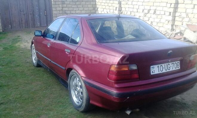 BMW 318 1992, 324,596 km - 1.8 л - Bakı