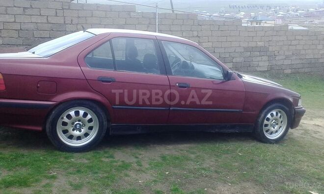BMW 318 1992, 324,596 km - 1.8 л - Bakı