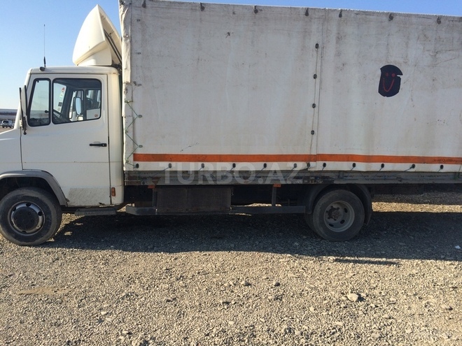 Mercedes 814 D 1996, 341,311 km - 4.2 л - Sumqayıt