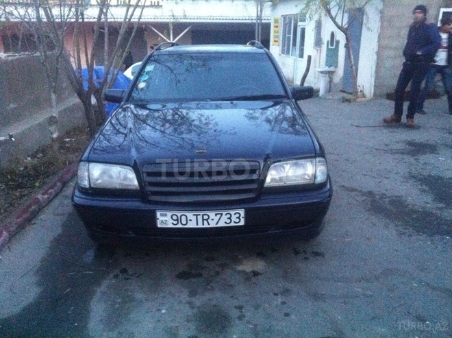 Mercedes C 220 1999, 295,000 km - 0.2 l - Bakı