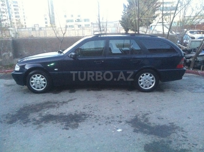 Mercedes C 220 1999, 295,000 km - 0.2 l - Bakı