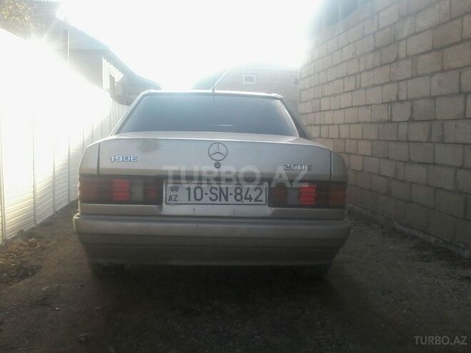 Mercedes 190 1992, 210,000 km - 10.0 л - Şirvan