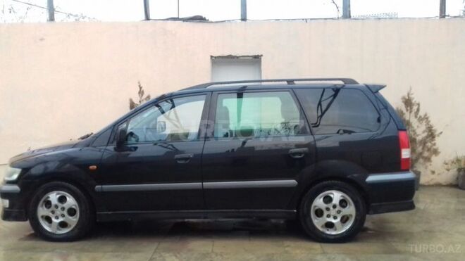 Mitsubishi Chariot 1999, 228,000 km - 2.2 л - Bakı