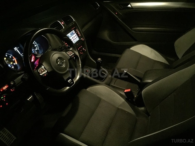 Volkswagen Golf 2011, 60,000 km - 2.0 l - Bakı