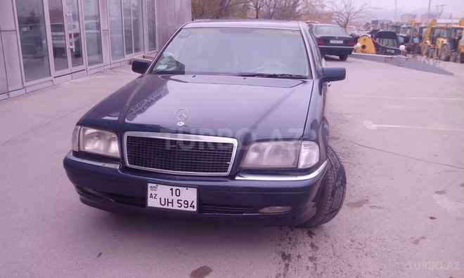 Mercedes C 220 1995, 270,000 km - 2.2 л - Bakı