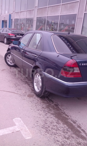 Mercedes C 220 1995, 270,000 km - 2.2 л - Bakı