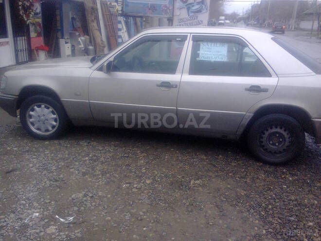 Mercedes E 250 1989, 591,133 km - 2.5 l - İmişli