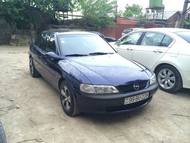 Opel Vectra 1998, 182,000 km - 1.6 l - Bakı
