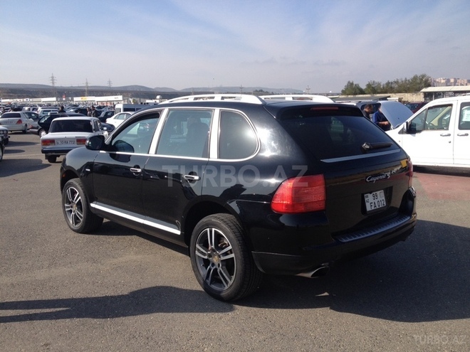 Porsche Cayenne 2005, 133,000 km - 4.5 l - Bakı