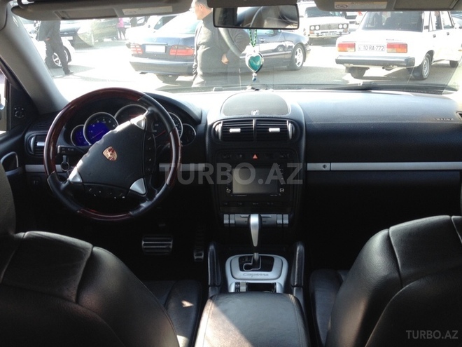 Porsche Cayenne 2005, 133,000 km - 4.5 l - Bakı
