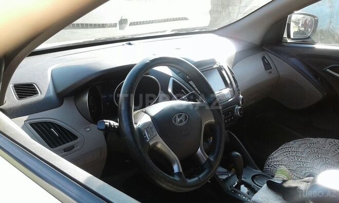 Hyundai ix35 2011, 68,000 km - 2.0 l - Biləsuvar