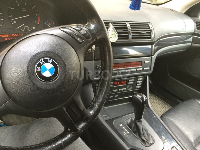 BMW 525 2001, 240,000 km - 2.5 l - Bakı