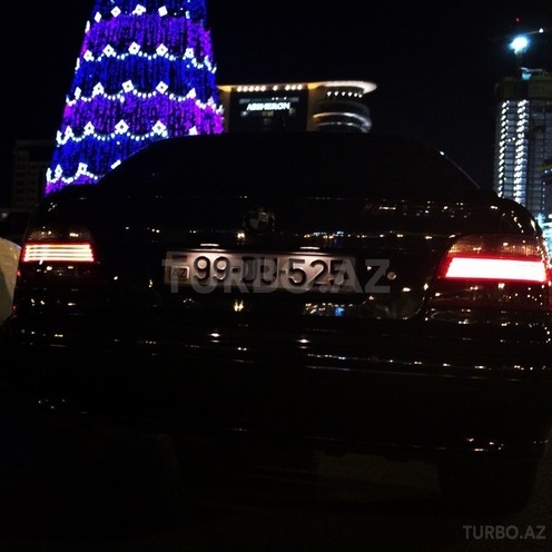 BMW 525 2001, 240,000 km - 2.5 l - Bakı