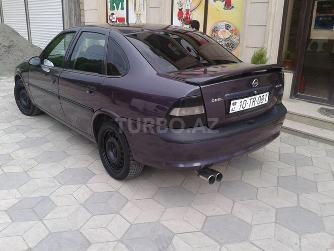 Opel Vectra 1996, 250,000 km - 1.8 l - Gəncə