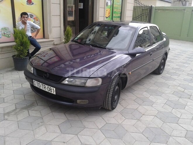 Opel Vectra 1996, 250,000 km - 1.8 l - Gəncə