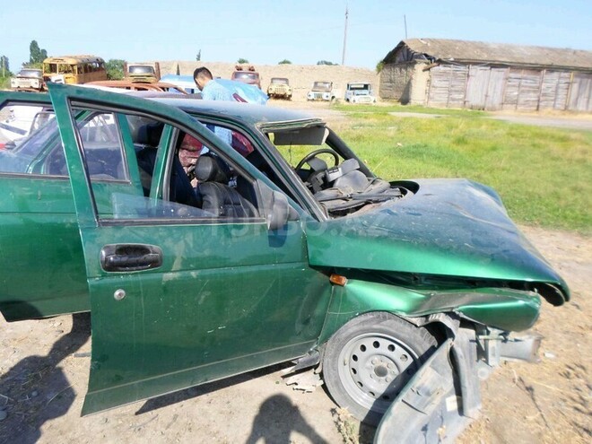 LADA (VAZ) 2110 2000, 1,500,000 km - 1.5 l - Xudat