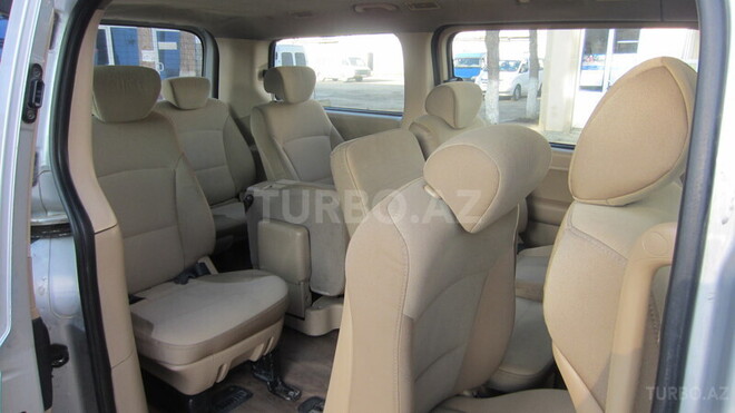 Hyundai H-1 2007, 380,000 km - 2.5 л - Biləsuvar