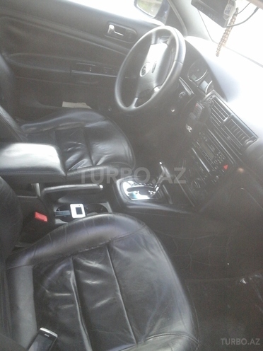 Volkswagen Passat 2001, 230,000 km - 1.8 l - Bərdə