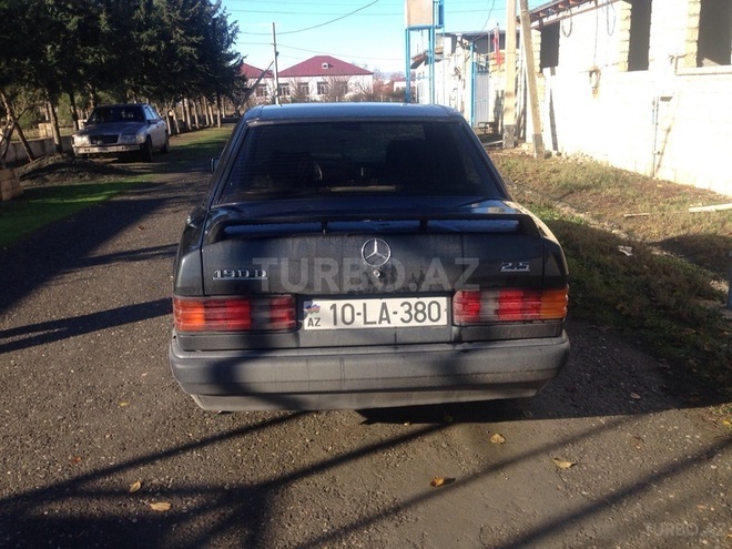 Mercedes 190 1990, 310,000 km - 2.5 l - Ağdam