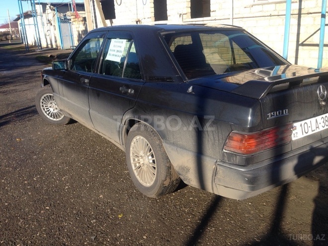 Mercedes 190 1990, 310,000 km - 2.5 l - Ağdam