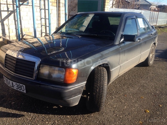 Mercedes 190 1990, 310,000 km - 2.5 l - Ağdam
