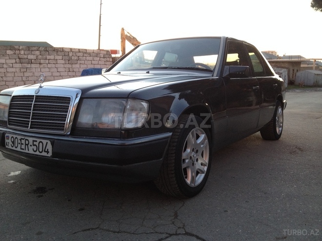 Mercedes E 230 1991, 287,000 km - 2.3 l - Bakı