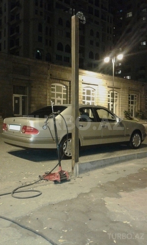 Mercedes E 230 1997, 250,000 km - 2.3 l - Bakı