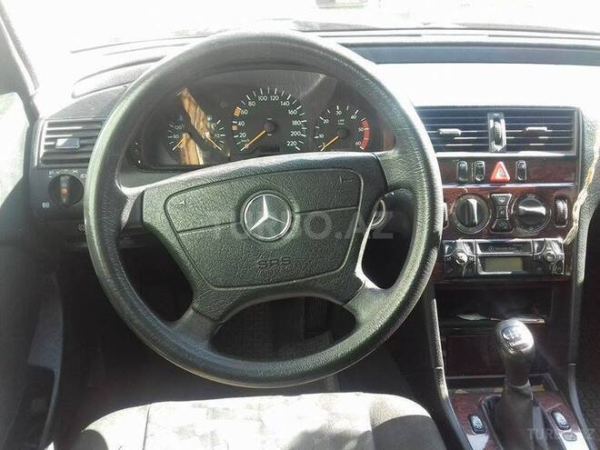 Mercedes C 220 1999, 310,000 km - 2.2 l - Bakı