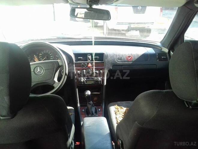 Mercedes C 220 1999, 310,000 km - 2.2 l - Bakı