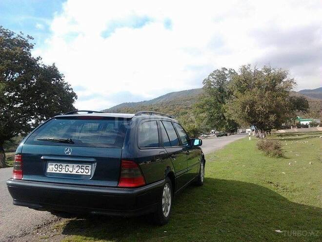 Mercedes C 220 1999, 310,000 km - 2.2 l - Bakı