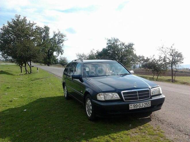 Mercedes C 220 1999, 310,000 km - 2.2 l - Bakı