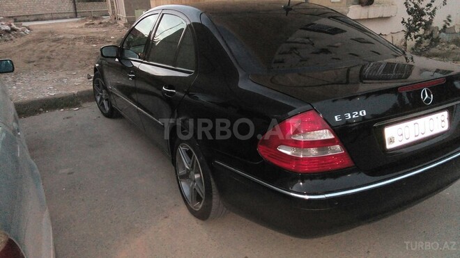 Mercedes E 320 2002, 300,000 km - 3.2 l - Bakı