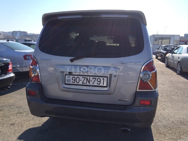Hyundai Terracan 2004, 235,000 km - 2.9 l - Bakı