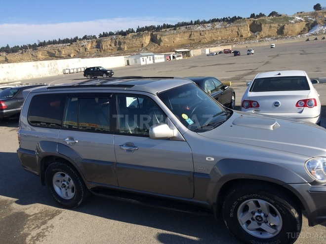 Hyundai Terracan 2004, 235,000 km - 2.9 l - Bakı
