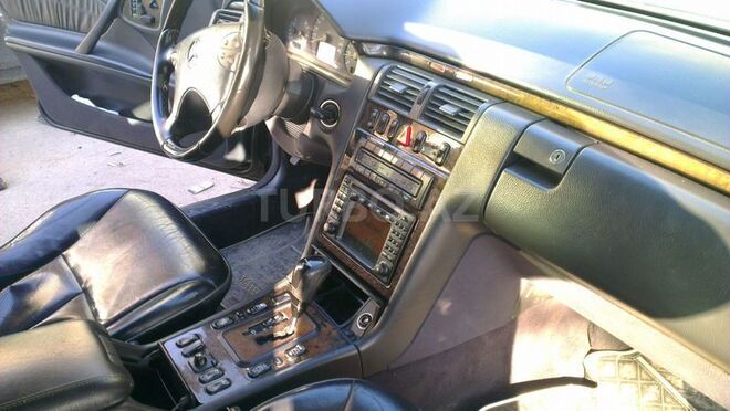 Mercedes E 430 2001, 175,000 km - 4.3 l - Bakı