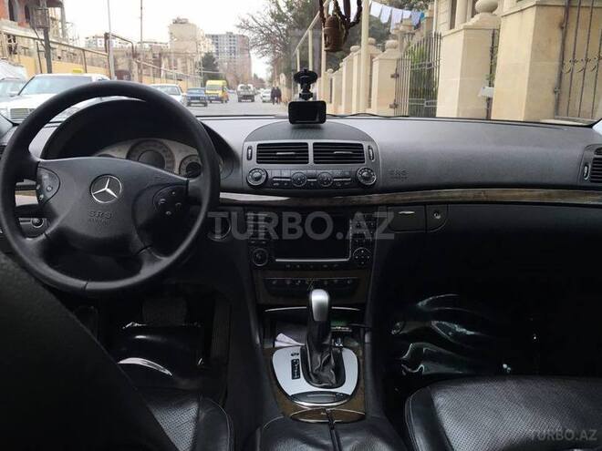 Mercedes E 320 2004, 230,000 km - 3.2 l - Bakı